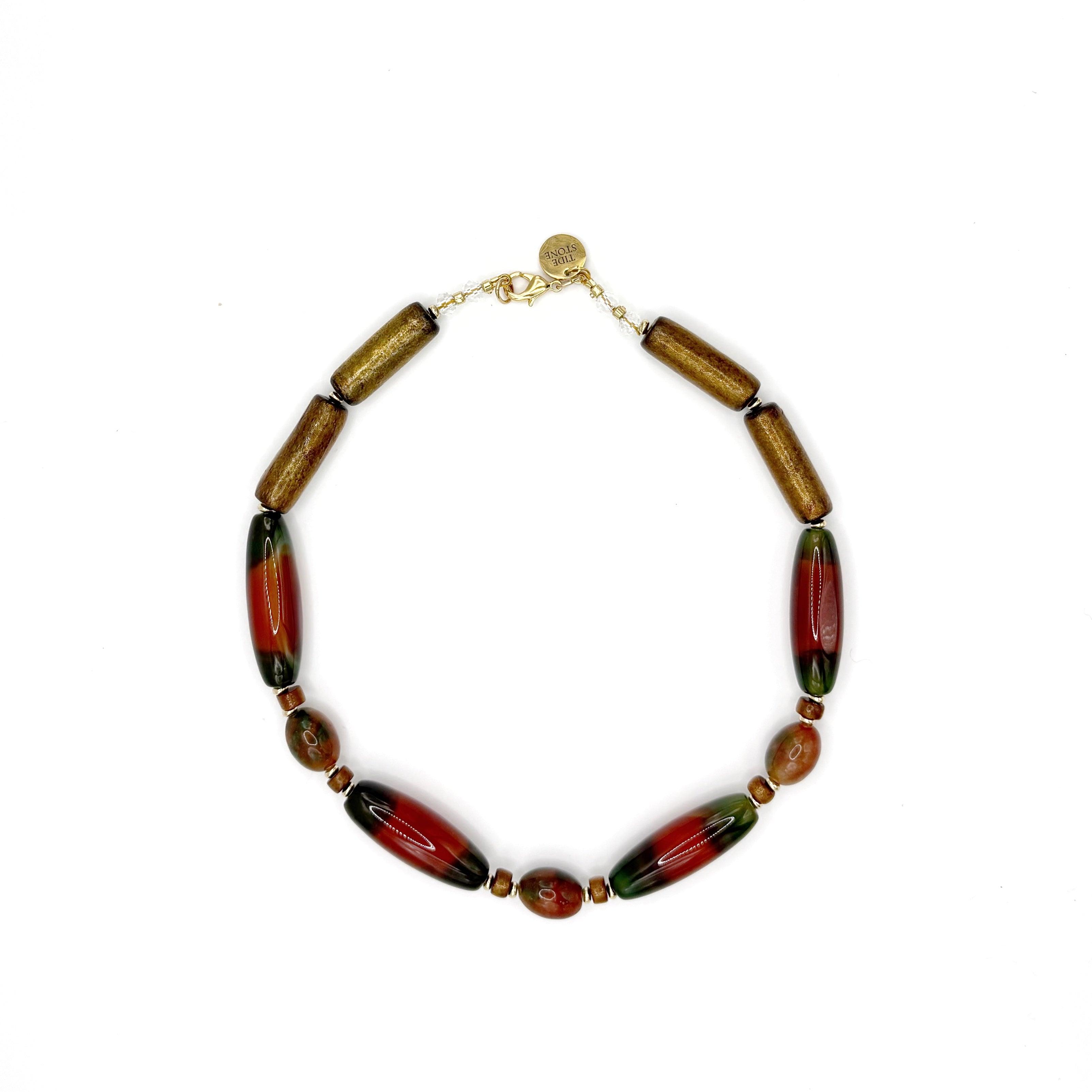 Collar Tramontana artesanal de ágata y cornalina en tonos marrón y rojo — TIDE STONE España
