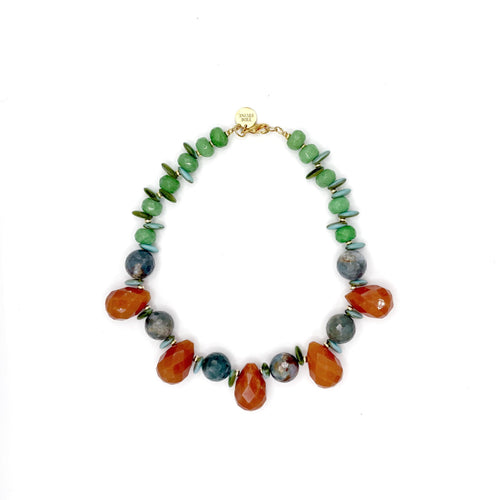 Collar Poniente artesanal de aventurina naranja y piedras semipreciosas verdes — TIDE STONE España