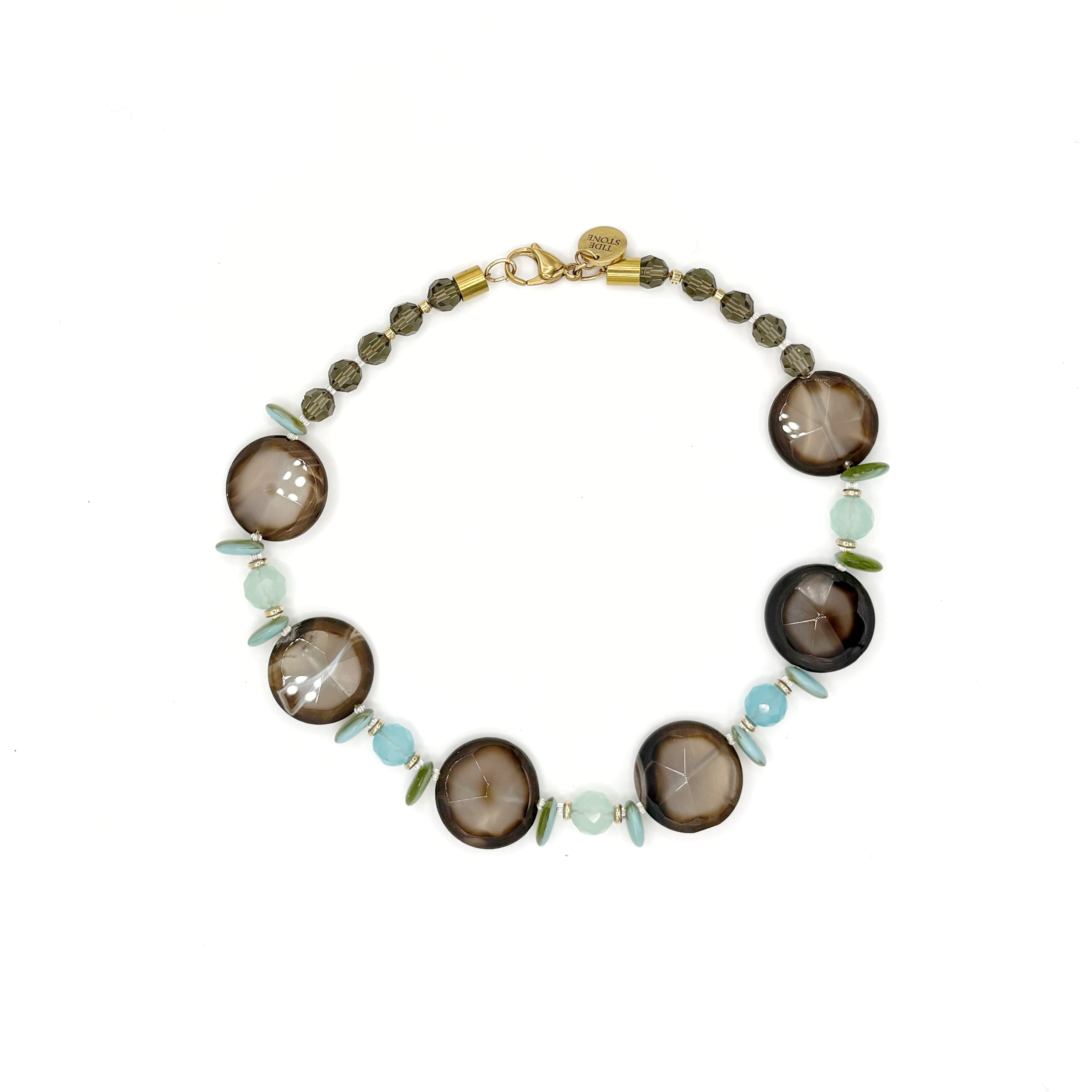 Collar Rompiente – TideStone, collar artesanal de ágata ahumada y calcedonia verde agua hecho a mano en España