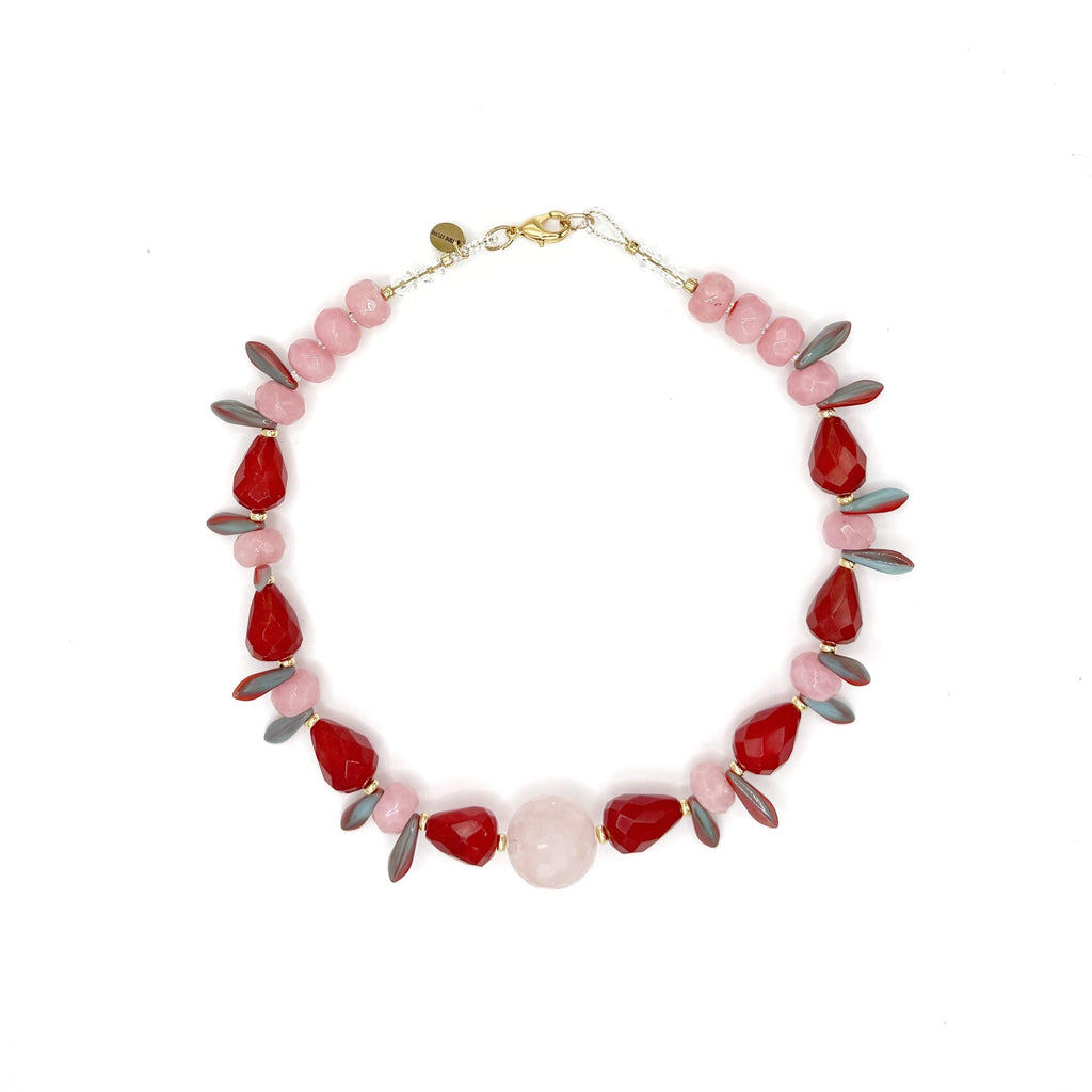 Collar Gaviota de cuarzo cherry (vidrio), lágrimas de cristal checo y cuentas teñidas en rojo, hecho a mano – TideStone