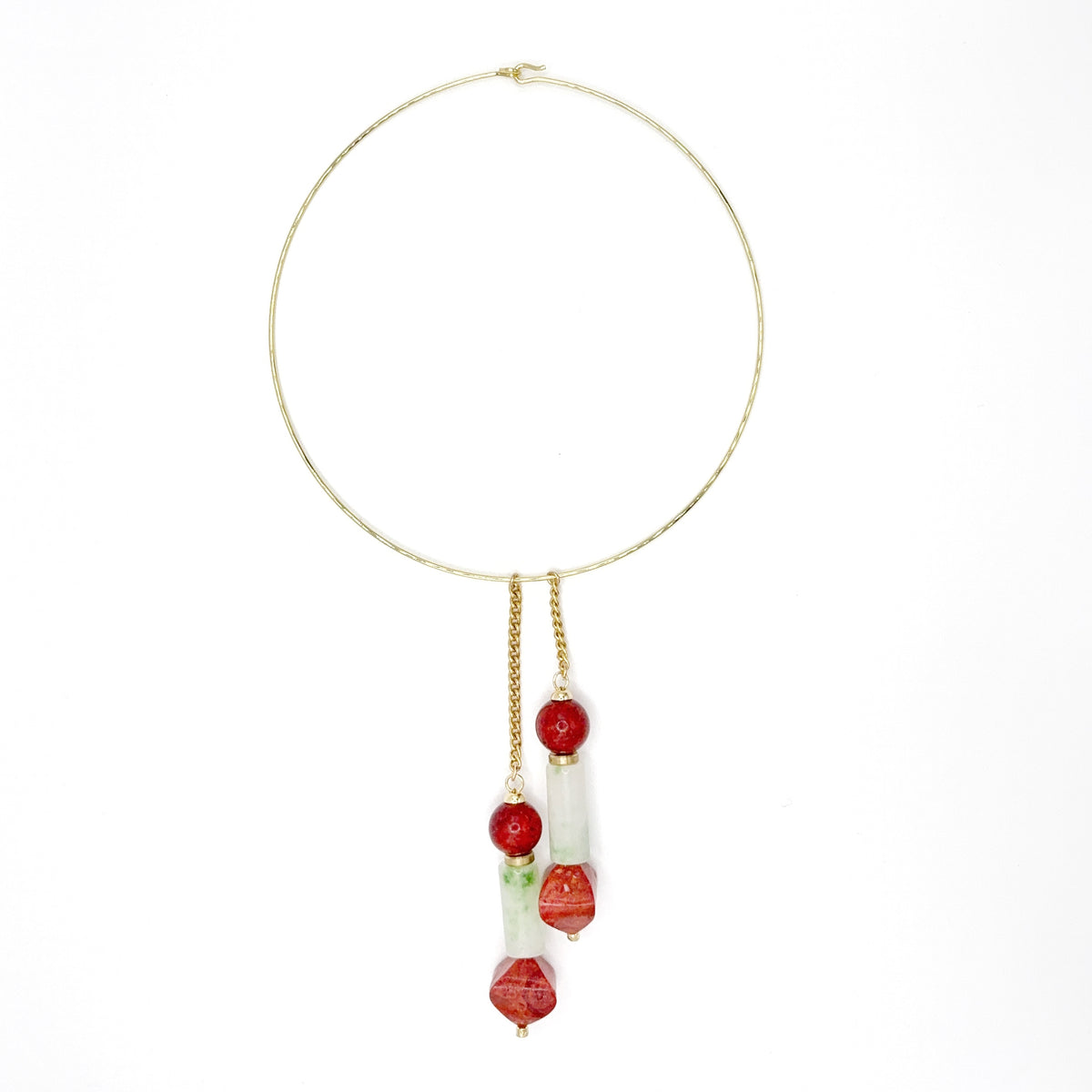 Gargantilla Aro Cereza de coral bambú teñido de rojo y jade, hecha a mano – TideStone